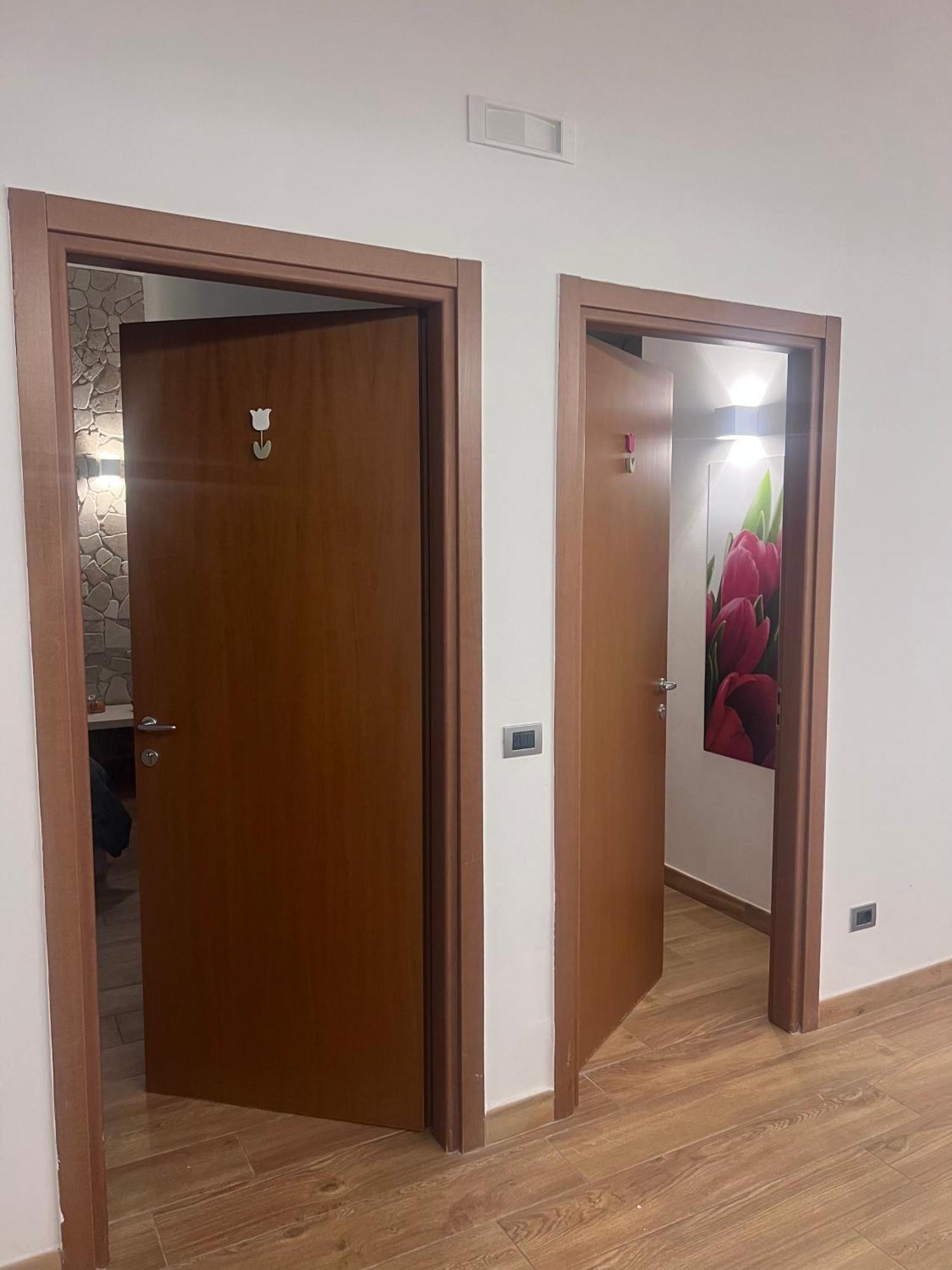 Appartamento tulipano rosso Bari Esterno foto